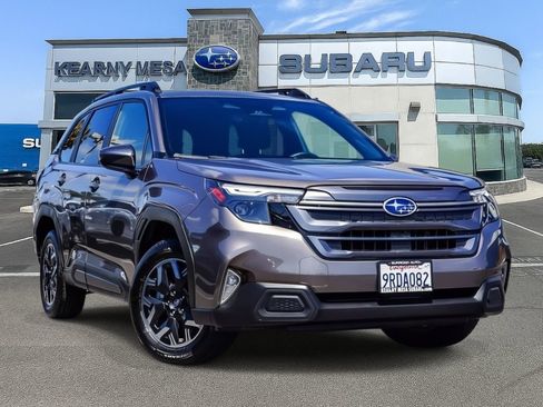 Used 2025 Subaru Forester Premium w/ Convenience Package #1 image 1