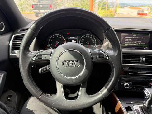 Used 2016 Audi Q5 2.0T Premium Plus w/ Technology Package AWD/4WD image 25