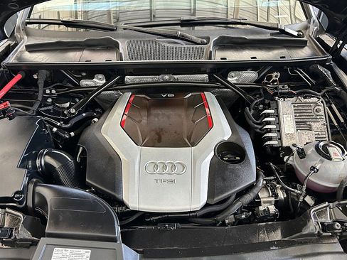 Used 2019 Audi SQ5 Prestige AWD/4WD image 29