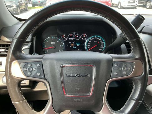 Used 2018 GMC Yukon Denali w/ Denali Ultimate Package image 22