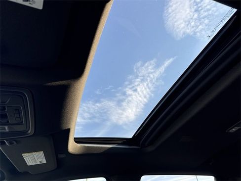 Certified 2021 GMC Sierra 1500 SLT w/ SLT Premium Plus Package image 19