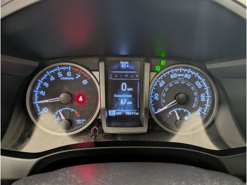 Used 2023 Toyota Tacoma TRD Off-Road w/ TRD Premium Off Road Package image 18