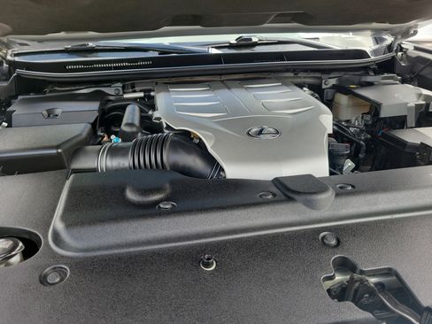 Used 2019 Lexus GX 460 Premium w/ Premium Package image 32