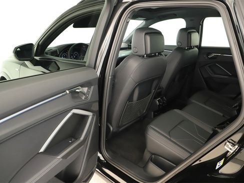 Certified 2024 Audi Q3 2.0T Premium Plus image 27