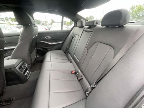 Used 2020 BMW 330i Sedan w/ Driving Assistance Package RWD image 13