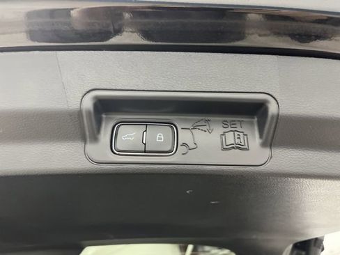 Used 2025 Ford Explorer ST image 16