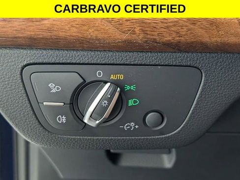 Used 2022 Audi Q5 2.0T Premium w/ Convenience Package AWD/4WD image 16