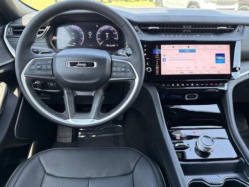 New 2026 Jeep Grand Cherokee L Limited AWD/4WD image 32