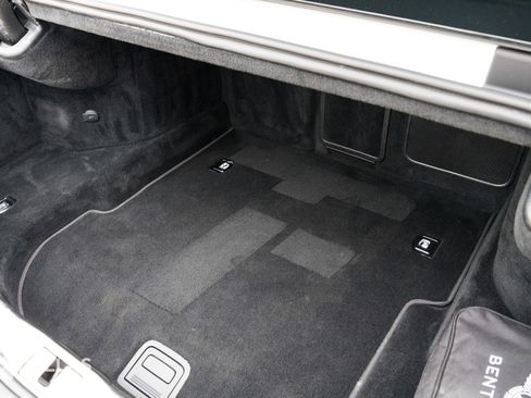 Used 2022 Bentley Continental GT image 31