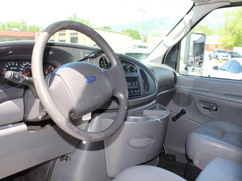 Used 2007 Ford E-450 and Econoline 450 RWD image 14