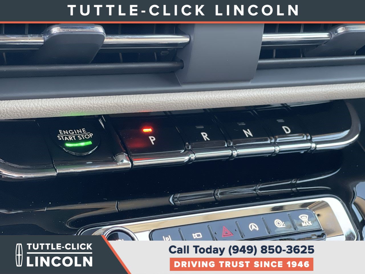 New 2025 Lincoln Corsair Reserve w/ Equipment Group 202A FWD image 19