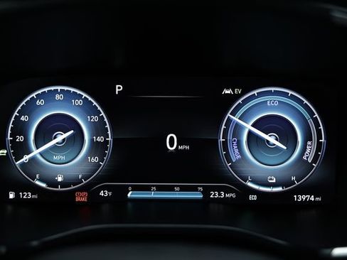 Used 2023 Hyundai Santa Fe Blue image 32