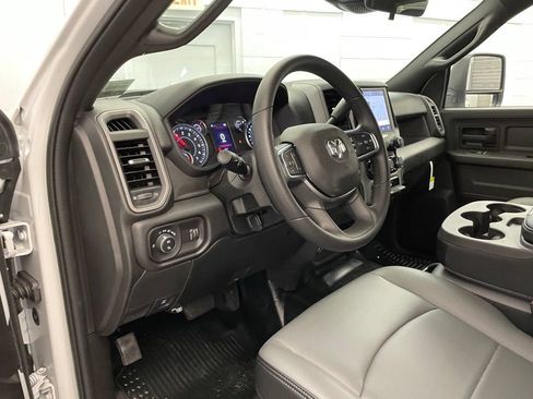 New 2026 RAM 2500 Tradesman w/ Chrome Appearance Group AWD/4WD image 14