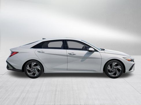 New 2026 Hyundai Elantra Limited image 7