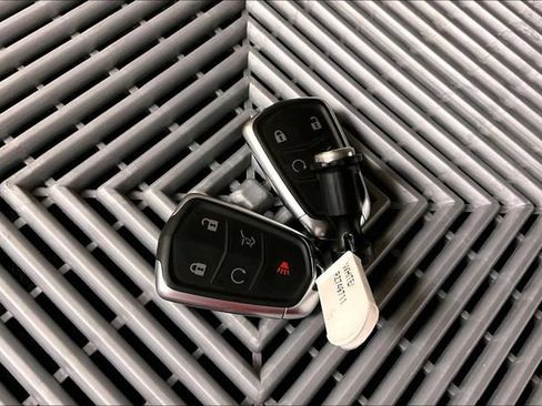 Used 2024 Cadillac XT6 Sport w/ Technology Package AWD/4WD image 11