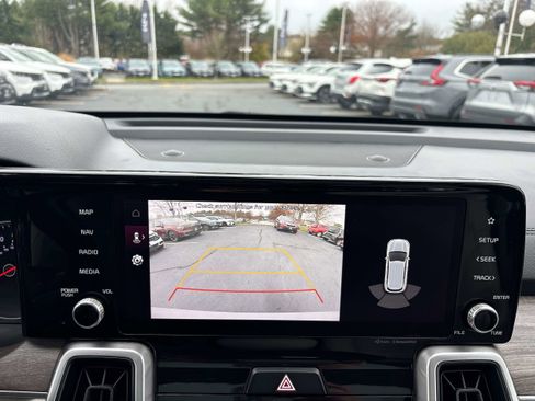 Used 2022 Kia Sorento S w/ Panoramic Sunroof Package image 26