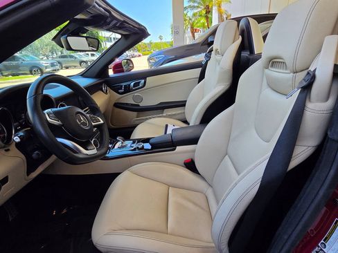 Used 2020 Mercedes-Benz SLC 300 image 20