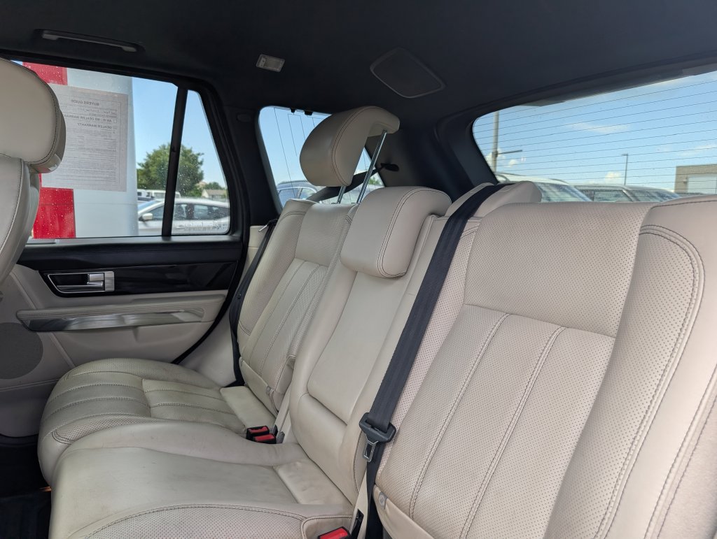 Used 2013 Land Rover Range Rover Sport HSE LUX w/ Luxury Interior Pkg AWD/4WD image 9