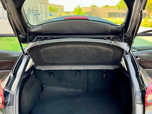 Used 2017 MAZDA MAZDA3 Touring FWD image 10