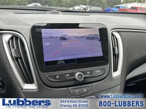 Used 2024 Chevrolet Malibu LT FWD image 17