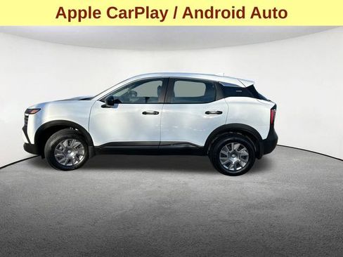 Used 2025 Nissan Kicks S image 6