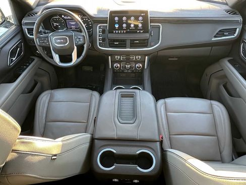 Used 2021 GMC Yukon SLT w/ SLT Premium Package image 21