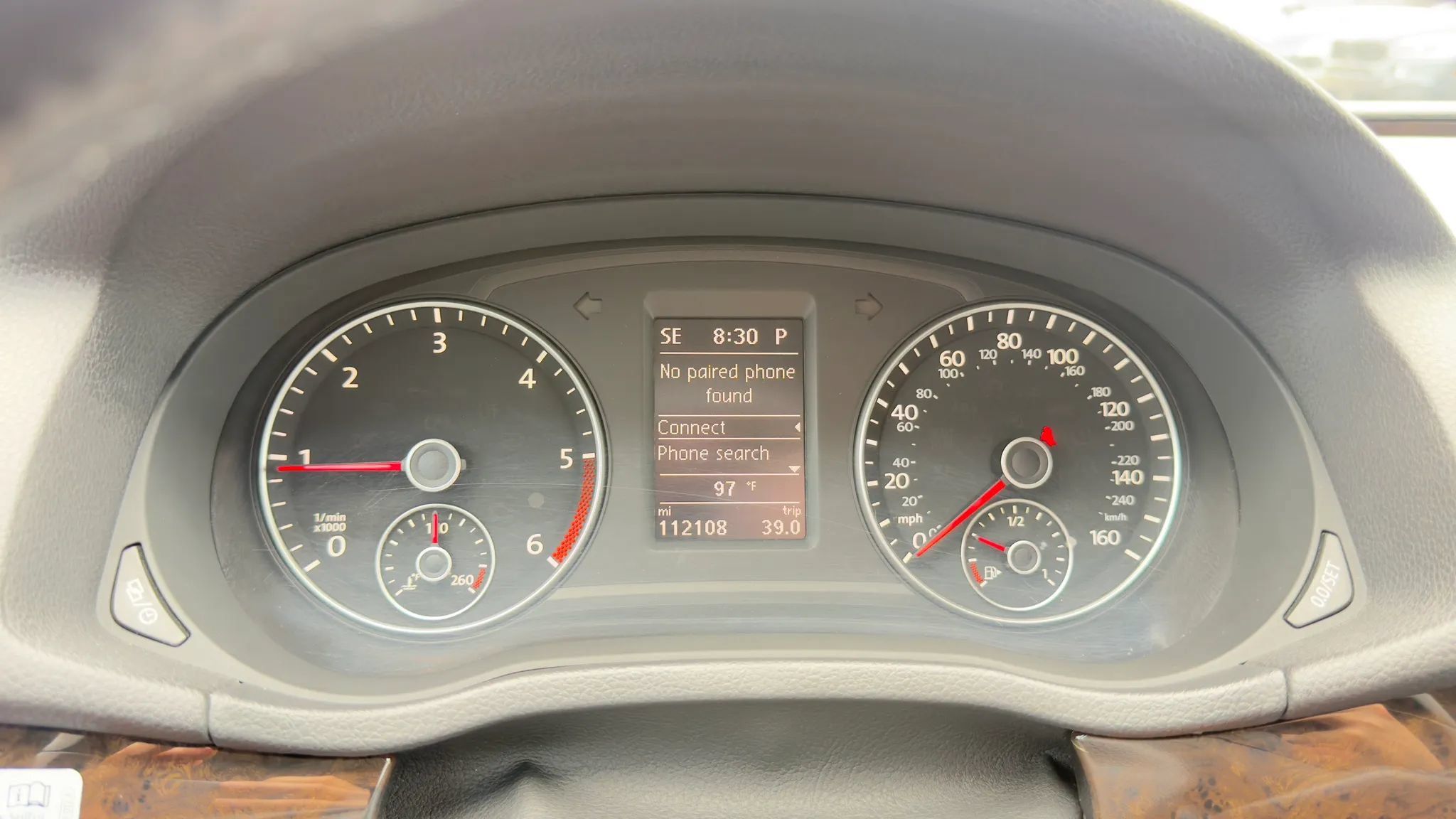 Used 2015 Volkswagen Passat TDI SEL Premium FWD image 16