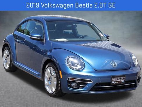 Used 2019 Volkswagen Beetle 2.0T SE FWD image 1