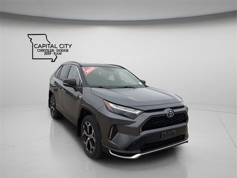 Used 2022 Toyota RAV4 XSE image 2