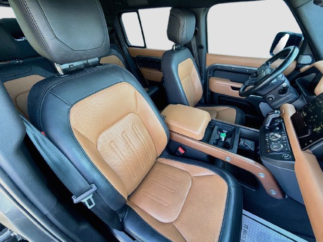 Used 2023 Land Rover Defender 130 X AWD/4WD image 14