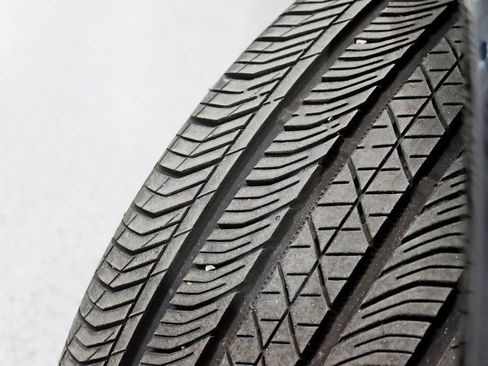 Used 2019 Porsche Cayenne image 37