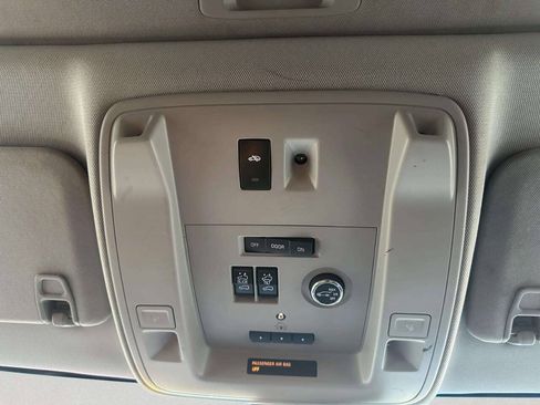 Used 2018 GMC Yukon XL Denali w/ Denali Ultimate Package AWD/4WD image 35