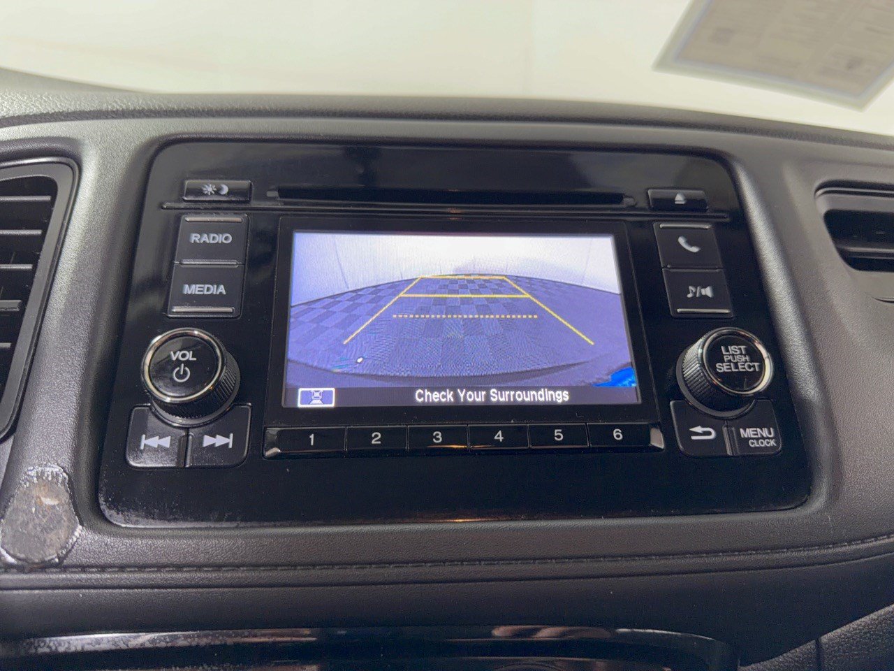 Used 2022 Honda HR-V LX image 24