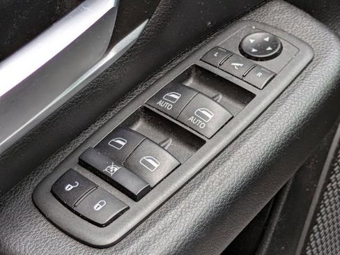 Used 2021 RAM 1500 Big Horn AWD/4WD image 11