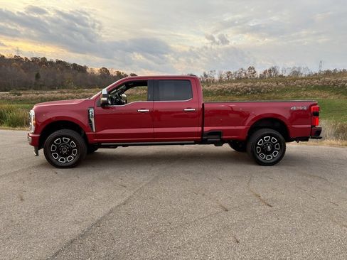 Used 2024 Ford F350 Platinum image 2