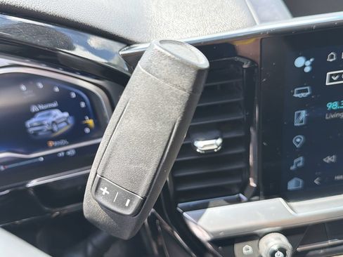Certified 2022 Chevrolet Silverado 1500 LT RWD image 29