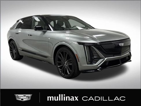 New 2026 Cadillac Lyriq V image 1