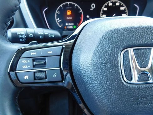 Used 2025 Honda Pilot Touring image 40