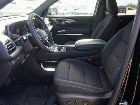 New 2026 Chevrolet Traverse LT image 21