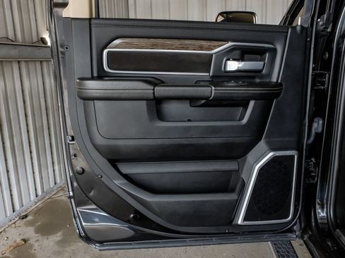 Used 2021 RAM 3500 Laramie AWD/4WD image 47
