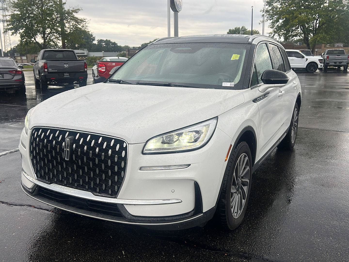 Used 2023 Lincoln Corsair Reserve w/ Equipment Group 201A AWD/4WD image 13