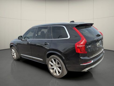Used 2017 Volvo XC90 T6 Inscription w/ Vision Package image 5