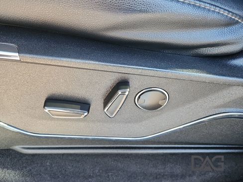 Used 2023 Ford F150 Lariat w/ Equipment Group 502A High image 13