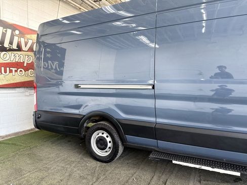 Used 2019 Ford Transit 250 148 High Roof Extended image 5