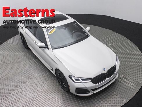 Used 2023 BMW 530i w/ M Sport Package RWD image 3