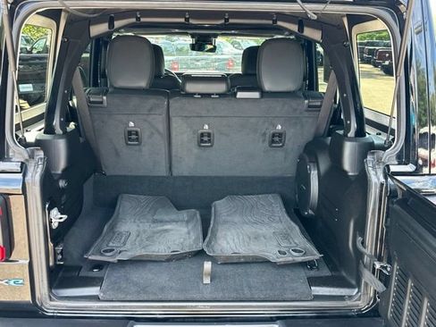 Used 2024 Jeep Wrangler Unlimited Rubicon 4xe AWD/4WD image 13