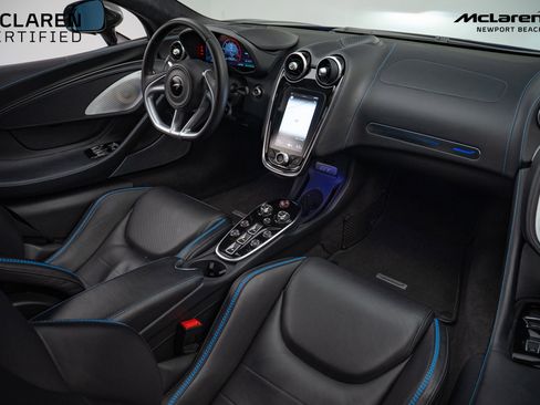 Used 2023 McLaren GT image 20