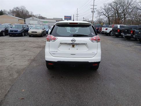 Used 2016 Nissan Rogue S image 3