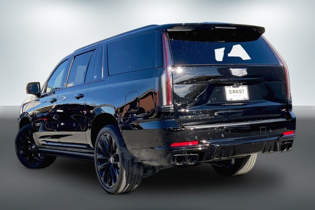 Used 2025 Cadillac Escalade ESV V w/ LPO, ONYX Package AWD/4WD image 10