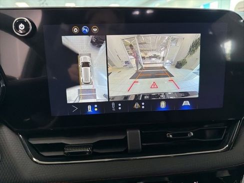 New 2026 Chevrolet Equinox RS w/ Convenience Package III FWD image 20